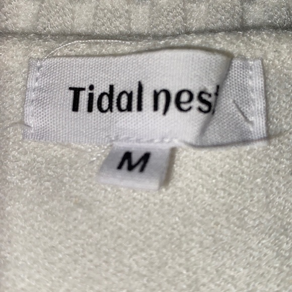 Blue butterfly white cropped sweater - Picture 8 of 8